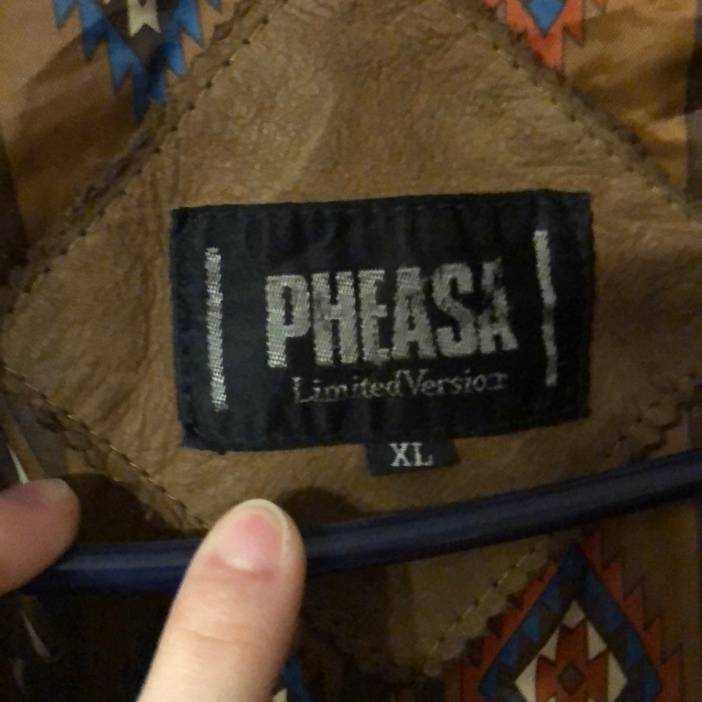 Pheasa Men’s Leather Bomber Jacket - Picture 3 of 3